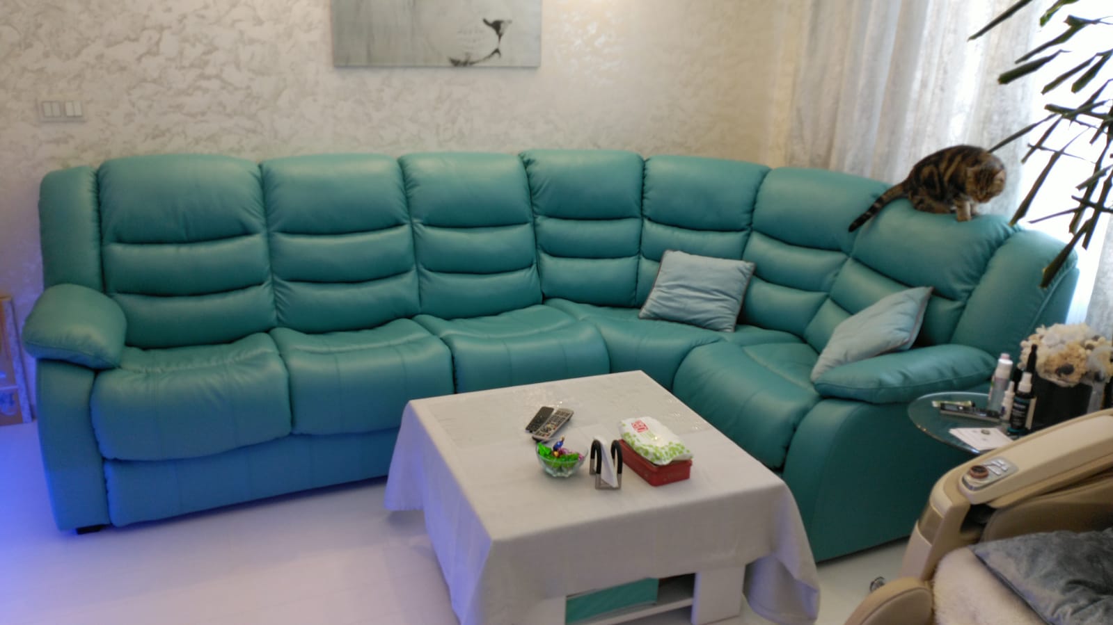 Перетяжка дивана на дому. Правдинск